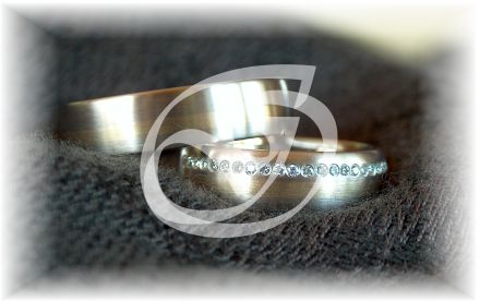 Trauringe 585/GW mit Brillanten